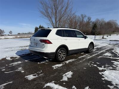2018 Volkswagen Tiguan 2.0T SE 4Motion   - Photo 5 - Greensburg, IN 47240-9353