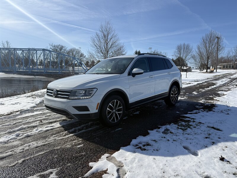 2018 Volkswagen Tiguan 2.0T SE 4Motion   - Photo 1 - Greensburg, IN 47240-9353