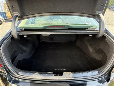 2015 Hyundai SONATA Sport   - Photo 16 - Greensburg, IN 47240-9353