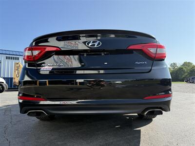 2015 Hyundai SONATA Sport   - Photo 21 - Greensburg, IN 47240-9353