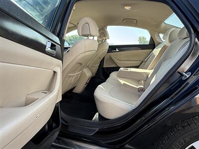 2015 Hyundai SONATA Sport   - Photo 14 - Greensburg, IN 47240-9353