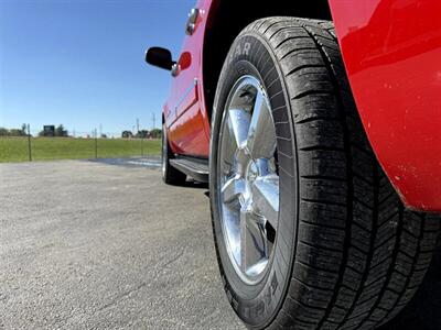 2011 Chevrolet Avalanche LTZ   - Photo 37 - Greensburg, IN 47240-9353