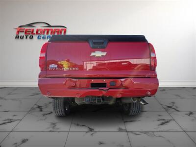 2011 Chevrolet Avalanche LTZ   - Photo 6 - Greensburg, IN 47240-9353