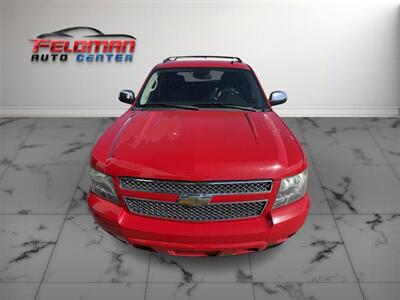 2011 Chevrolet Avalanche LTZ   - Photo 11 - Greensburg, IN 47240-9353
