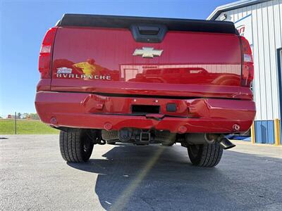 2011 Chevrolet Avalanche LTZ - Photo 6 - Greensburg, IN 47240-9353