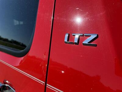 2011 Chevrolet Avalanche LTZ   - Photo 41 - Greensburg, IN 47240-9353