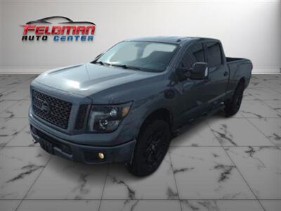 2019 Nissan Titan XD SL  Midnight Edition - Photo 10 - Greensburg, IN 47240-9353