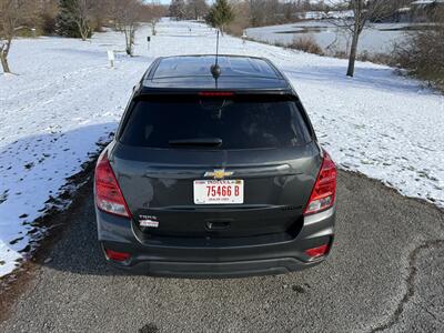 2020 Chevrolet Trax LS - Photo 5 - Greensburg, IN 47240-9353