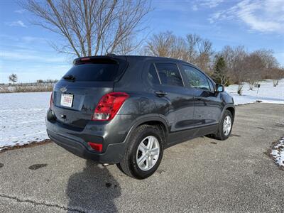 2020 Chevrolet Trax LS - Photo 6 - Greensburg, IN 47240-9353