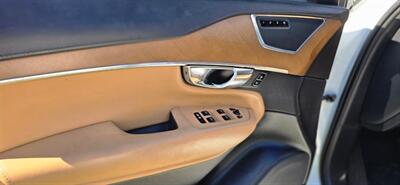 2016 Volvo XC90 T6 Inscription   - Photo 11 - Greensburg, IN 47240-9353