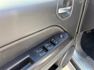 2013 Jeep Patriot Latitude   - Photo 15 - Greensburg, IN 47240-9353