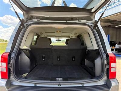 2013 Jeep Patriot Latitude   - Photo 25 - Greensburg, IN 47240-9353