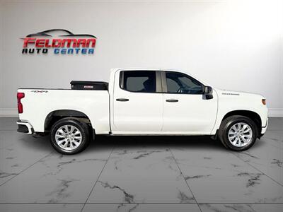 2022 Chevrolet Silverado 1500 Limited Custom   - Photo 6 - Greensburg, IN 47240-9353