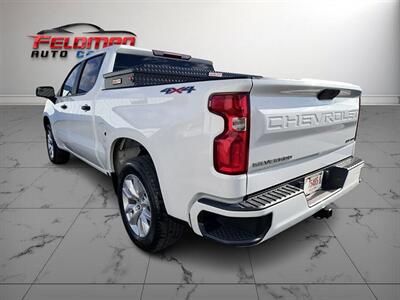 2022 Chevrolet Silverado 1500 Limited Custom   - Photo 3 - Greensburg, IN 47240-9353