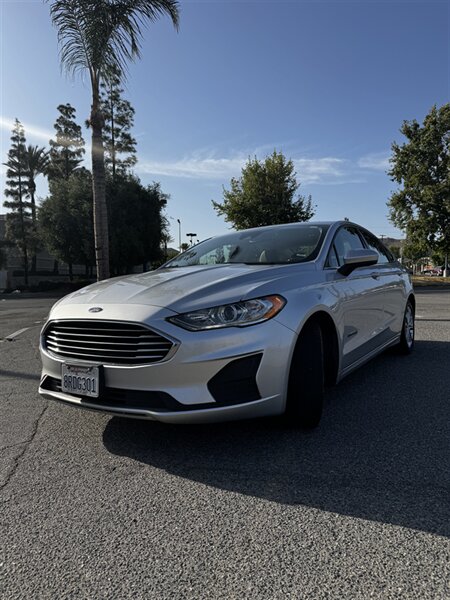 2019 Ford Fusion Hybrid SE  