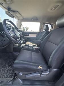 2007 Toyota FJ Cruiser   - Photo 6 - Riverside, CA 92505