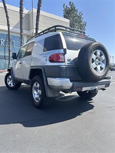 2007 Toyota FJ Cruiser   - Photo 3 - Riverside, CA 92505