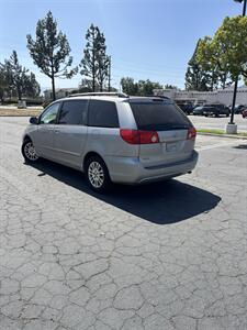 2008 Toyota Sienna XLE - Photo 4 - Riverside, CA 92505
