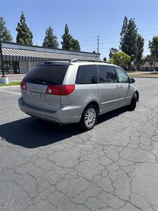 2008 Toyota Sienna XLE - Photo 5 - Riverside, CA 92505