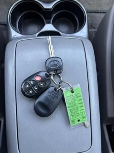 2008 Toyota Sienna XLE - Photo 9 - Riverside, CA 92505