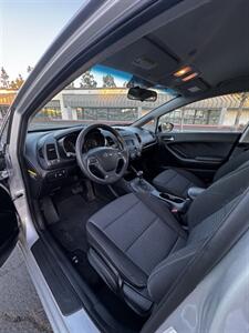 2016 Kia Forte LX   - Photo 5 - Riverside, CA 92505