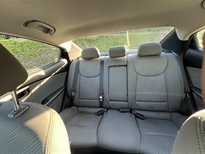 2013 Hyundai ELANTRA GLS   - Photo 10 - Riverside, CA 92505