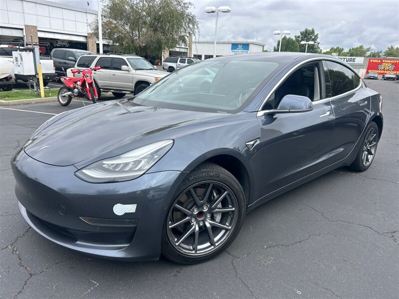2020 Tesla Model 3 Standard Range Plus  