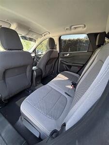 2021 Ford Escape SE   - Photo 6 - Riverside, CA 92505