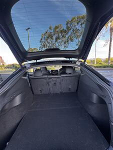 2023 Tesla Model Y Performance   - Photo 13 - Riverside, CA 92505