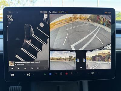 2023 Tesla Model Y Performance   - Photo 15 - Riverside, CA 92505