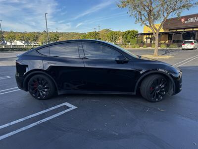 2023 Tesla Model Y Performance   - Photo 6 - Riverside, CA 92505