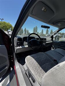 2000 Ford F-250 Super Duty XLT 7.3L 6spd Manual - Photo 8 - Riverside, CA 92505