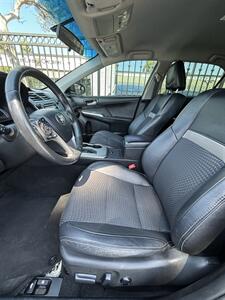 2014 Toyota Camry SE   - Photo 12 - Riverside, CA 92505