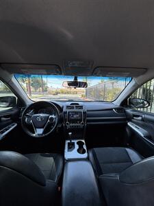 2014 Toyota Camry SE   - Photo 14 - Riverside, CA 92505