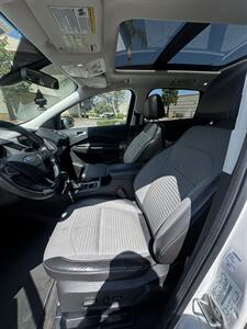 2017 Ford Escape Titanium   - Photo 6 - Riverside, CA 92505