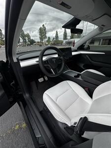 2023 Tesla Model Y Performance - Photo 9 - Riverside, CA 92505