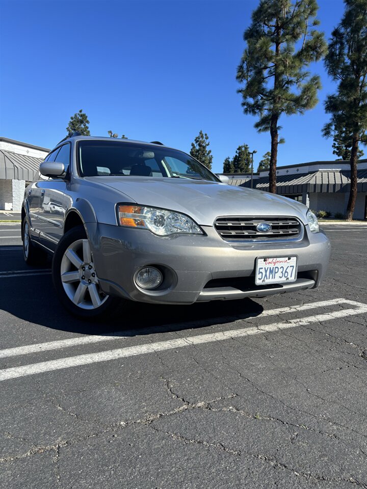 2007 Subaru Outback 2.5i L.L.Bean Edition AWD   - Photo 1 - Riverside, CA 92505