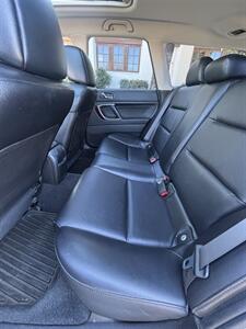 2007 Subaru Outback 2.5i L.L.Bean Edition AWD - Photo 8 - Riverside, CA 92505