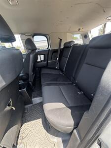 2007 Toyota FJ Cruiser 4wd - Photo 8 - Riverside, CA 92505