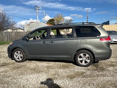 2011 Toyota Sienna LE 8-Passenger - Photo 8 - Riverside, CA 92505