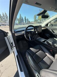2021 Tesla Model Y Long Range - Photo 8 - Riverside, CA 92505