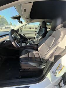 2021 Tesla Model Y Long Range - Photo 9 - Riverside, CA 92505