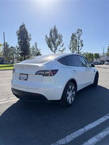 2021 Tesla Model Y Long Range - Photo 5 - Riverside, CA 92505