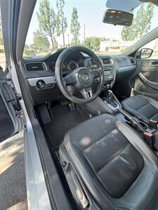 2013 Volkswagen Jetta SE PZEV   - Photo 9 - Riverside, CA 92505