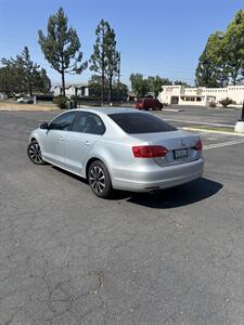 2013 Volkswagen Jetta SE PZEV   - Photo 4 - Riverside, CA 92505