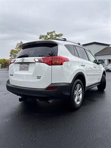 2014 Toyota RAV4 XLE   - Photo 3 - Riverside, CA 92505