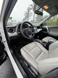 2014 Toyota RAV4 XLE   - Photo 5 - Riverside, CA 92505