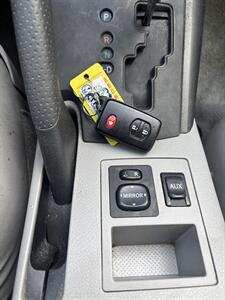 2011 Toyota RAV4 Limited - Photo 9 - Riverside, CA 92505