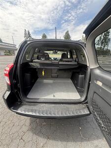 2011 Toyota RAV4 Limited - Photo 5 - Riverside, CA 92505