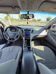 2012 Hyundai SONATA GLS   - Photo 8 - Riverside, CA 92505